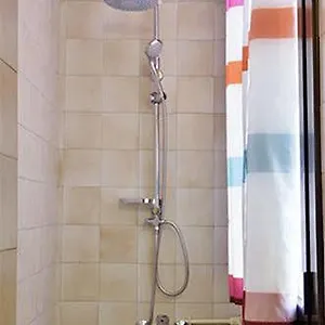 arco-youth-hostel-aa.catalonia-hotels.com/